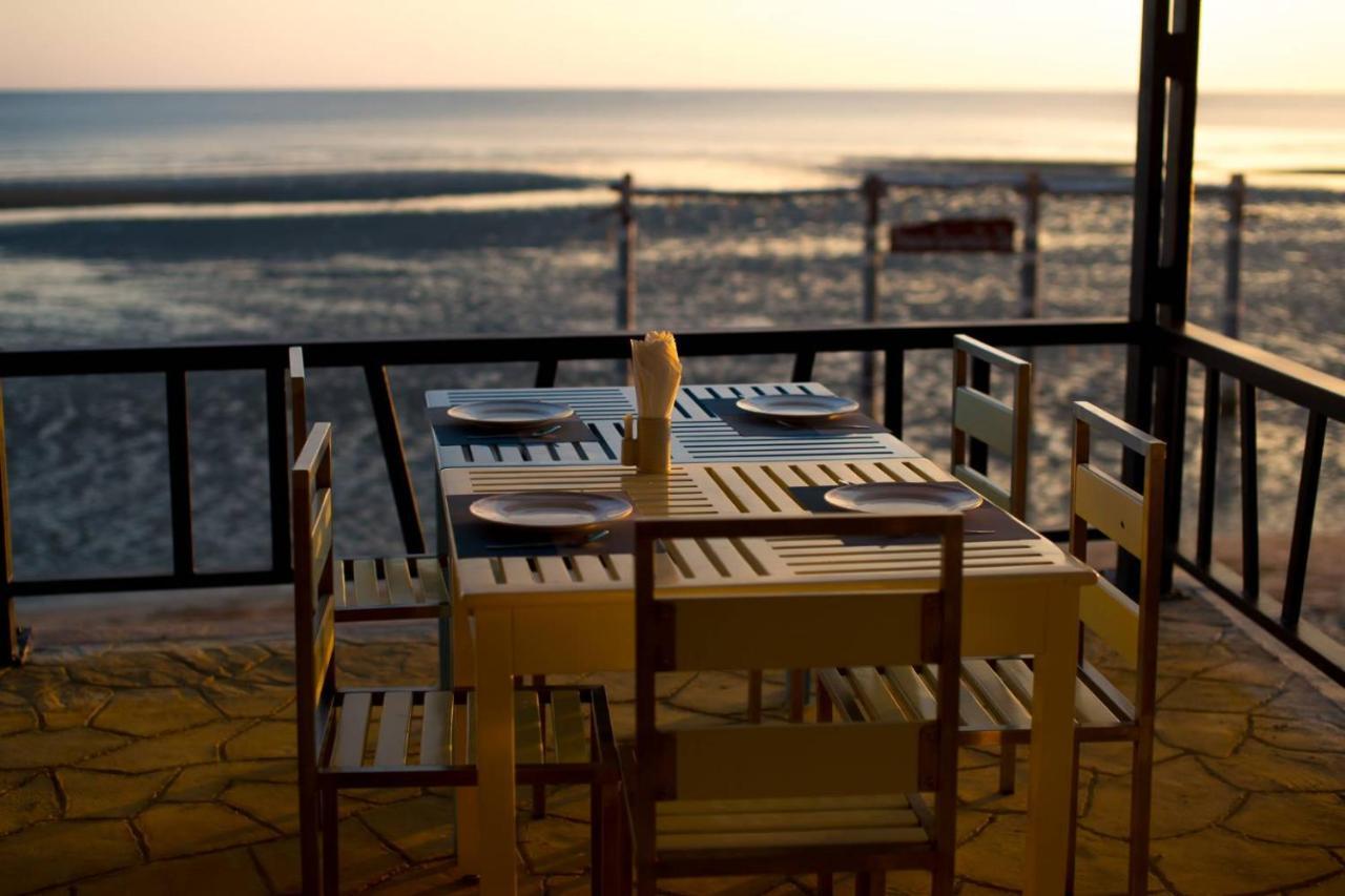 New Travel Beach Hotel & Resort Chao Lao Strand Eksteriør billede
