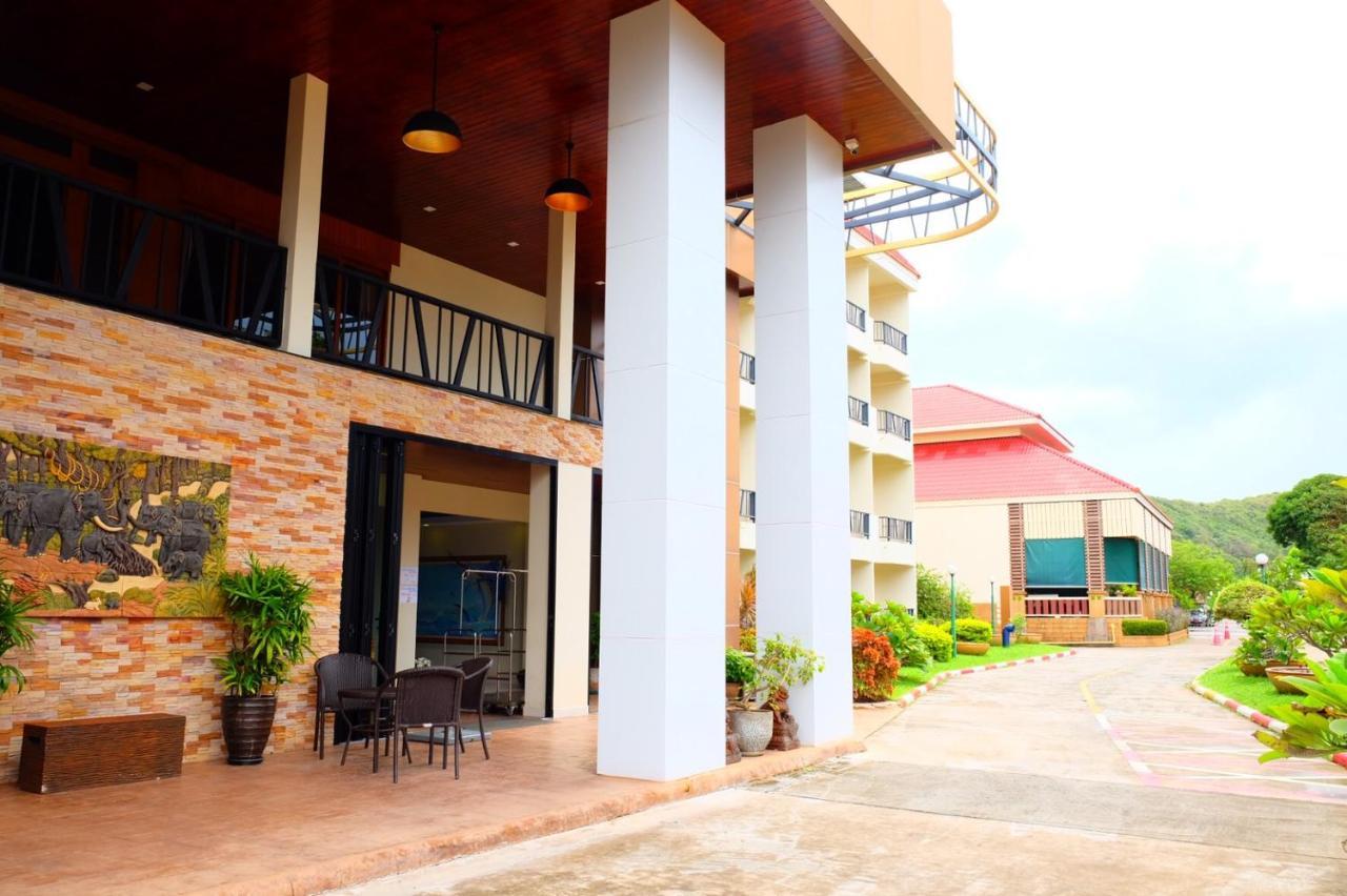 New Travel Beach Hotel & Resort Chao Lao Strand Eksteriør billede